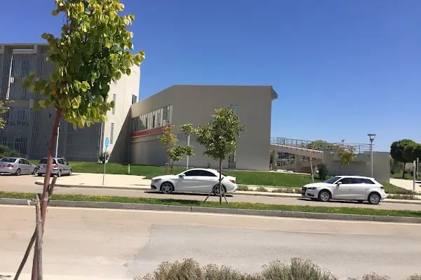 Çankaya Üniversitesi - Resim 12
