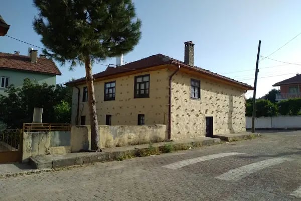 Cevizli Kaya Özen Lisesi - Resim 1