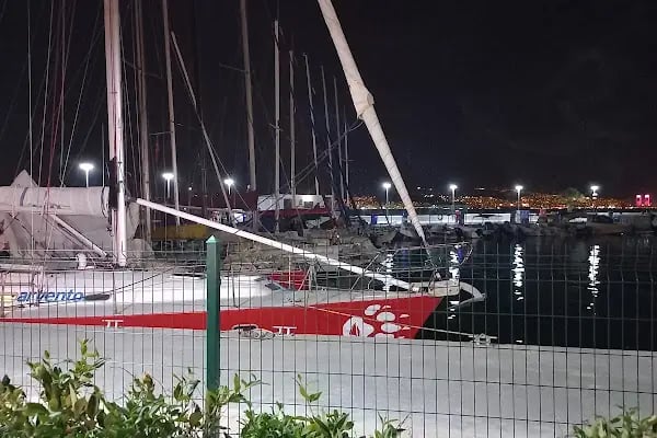 İzmir Marina Ön Büro - Resim 11