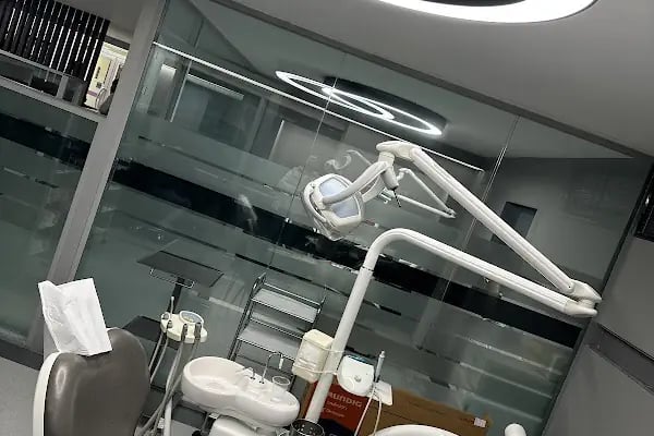 Özel Modern Ağız ve Diş Sağlığı Polikliniği (Şükrübey Şubesi) - Resim 7