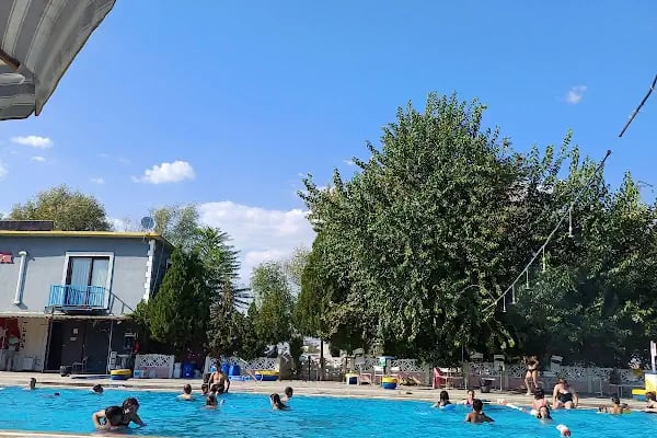 Tuana Holiday Village | Salihli Otel | Salihli Hotel | Salihli Kamp | Salihli Karavan | Salihli Yüzme Havuzu - Resim 3
