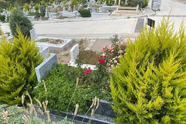 Doğançay Mezarlığı - Resim 17