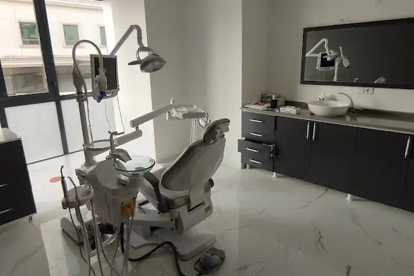 Özel Smile Center Van Ağız ve Diş sağlığı polikliniği - Resim 4