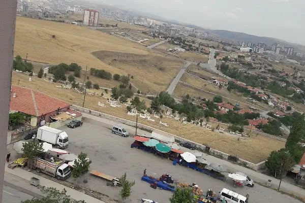 Karacaören Açık Pazar Alanı - Resim 3