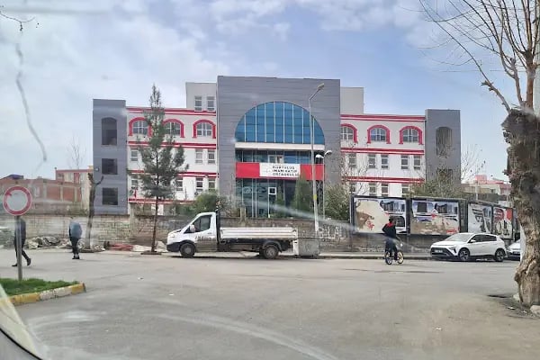 Bismil Kurtuluş İmam Hatip Ortaokulu - Resim 2