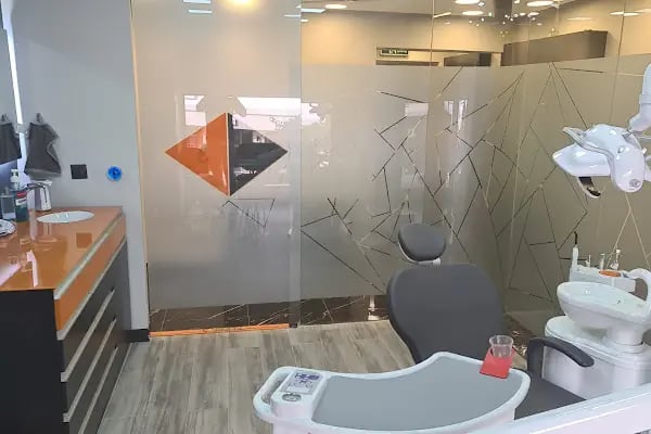 Özel Dent 35 Ağız ve Diş Sağlığı Polikliniği Alsancak - Resim 20