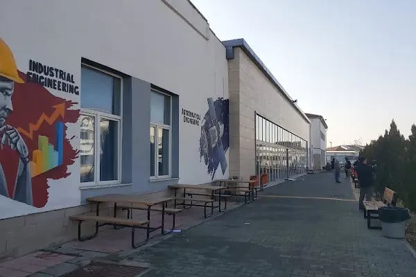 Türk Hava Kurumu Üniversitesi - Resim 10