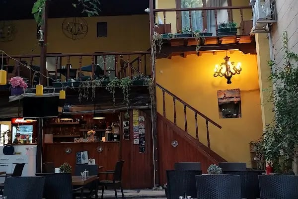 Sarı Konak Kaleiçi - Resim 1