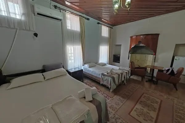 Sarı Konak Kaleiçi - Resim 14