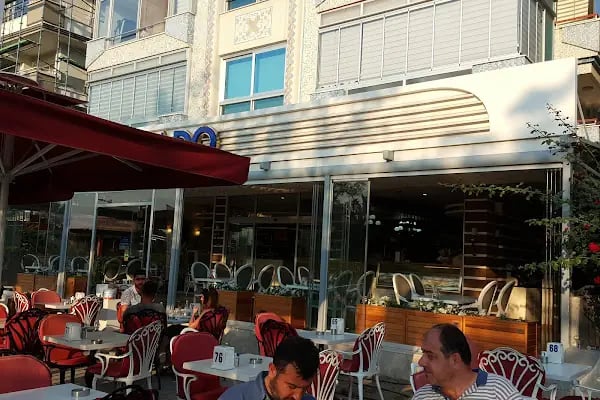 lujuria cafe &amp; restaurant - Resim 17
