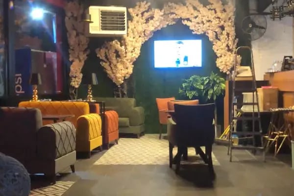 My Quala Cafe &amp; Restaurant - Resim 5