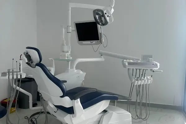 Güzelyurt Ağız ve Diş Sağlığı Polikliniği - Resim 6
