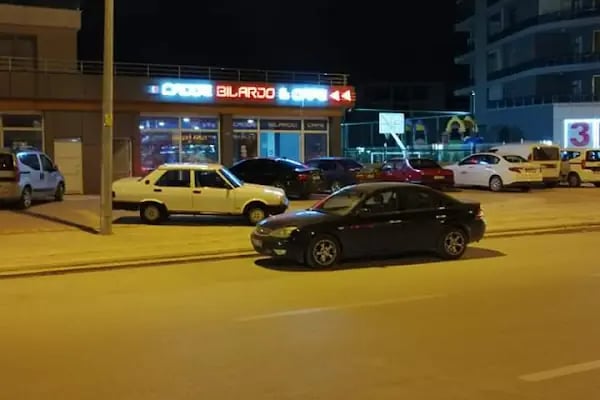 Cadde Bilardo Cafe - Resim 11