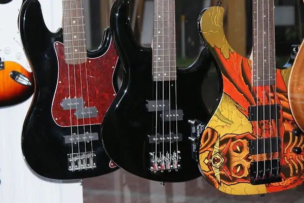 7nota Müzik Aletleri Alanya Guitar Shop - Resim 6