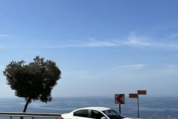 DELUXE RENT A CAR - Resim 9