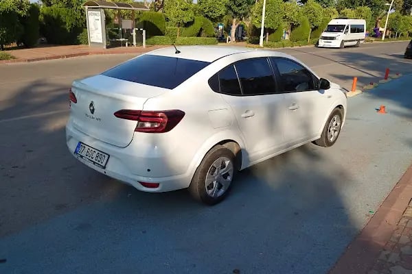 DELUXE RENT A CAR - Resim 4