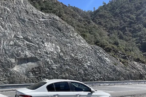 DELUXE RENT A CAR - Resim 19
