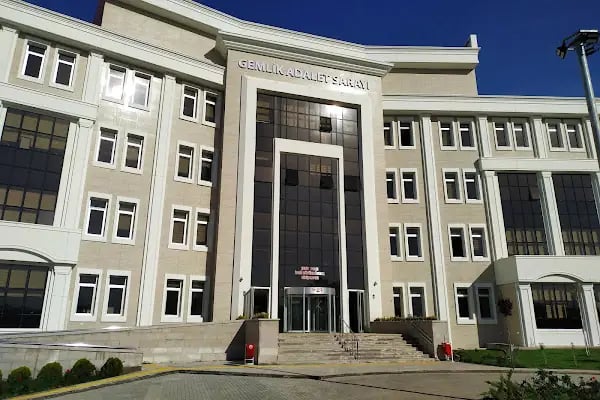 Gemlik Adalet Sarayı - Resim 1