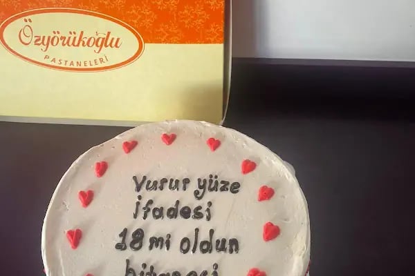 Öz Yörükoğlu Pastanesi - Resim 10