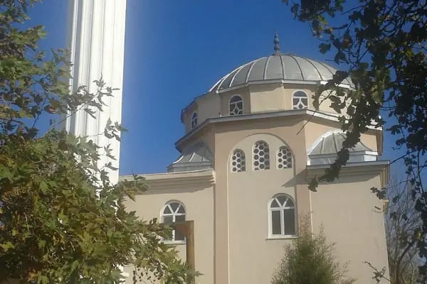Altıntas Mahallesi Bezkese Camii - Resim 1