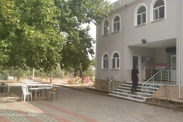 Altıntas Mahallesi Bezkese Camii - Resim 3