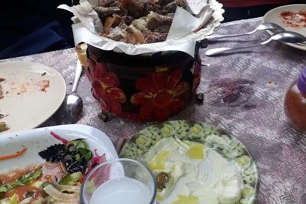 Zirve Restoran Aile Pansiyon - Resim 10