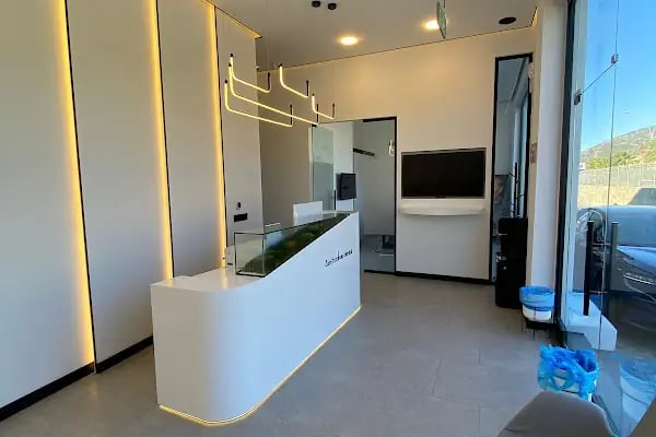 Bodrum Dental Ağız ve Diş Sağlığı Polikliniği Alev Kumbaracı - Resim 7