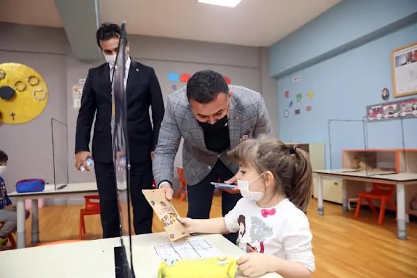 Avsallar Ayhan Şahenk Anaokulu - Resim 3