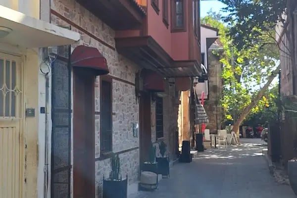 Pina Hotel - Resim 5