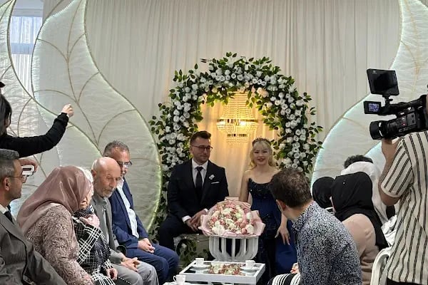 Zeliş Kına Düğün Davet Salonu - Resim 12