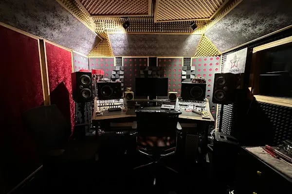 Locca Records / Müzik Fabrikası - Resim 6