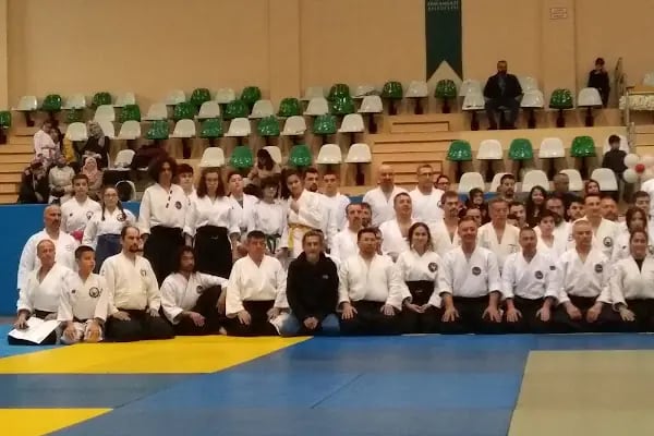 Hüdavendigar Kapalı Spor Salonu - Resim 2