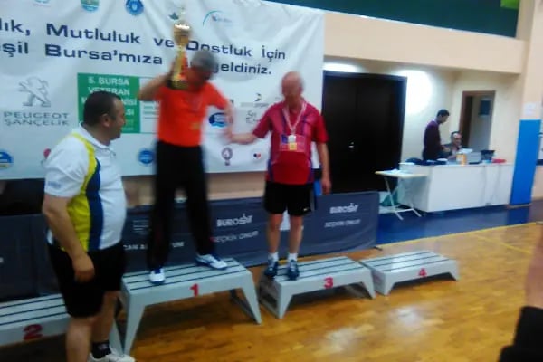 Hüdavendigar Kapalı Spor Salonu - Resim 5