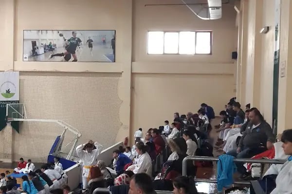 Hüdavendigar Kapalı Spor Salonu - Resim 7