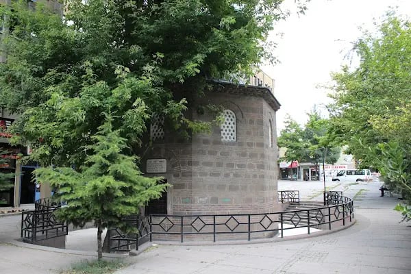 Kar yağdı Türbesi - Resim 9