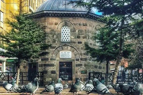 Kar yağdı Türbesi - Resim 10