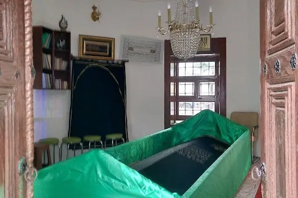 Kar yağdı Türbesi - Resim 4