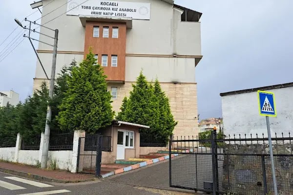 Çayırova Kız Anadolu İmam Hatip Lisesi - Resim 3