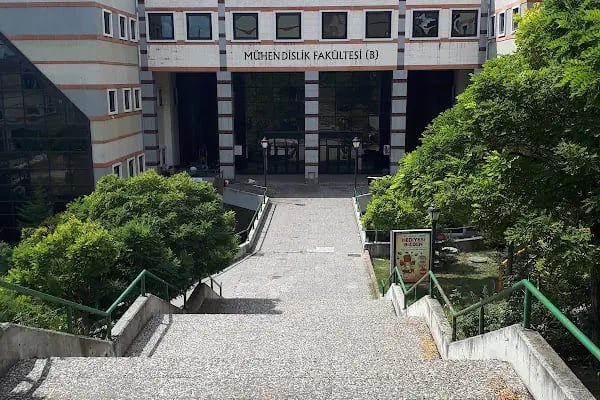 Kocaeli Üniversitesi Mühendislik Fakültesi Dekanlık - Resim 2