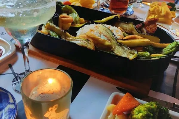 Mezze Grill Restaurant &amp; Ocakbasi - Resim 5