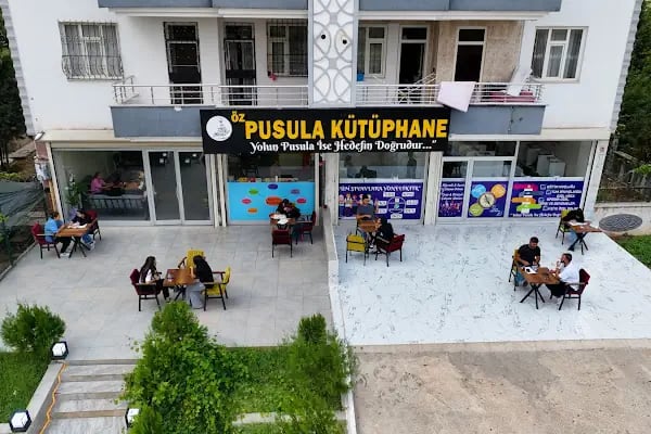 Pusula kütüphanesi Diyarbakır - Resim 3