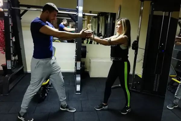 Gymnasium Personal Training Studio - Resim 4
