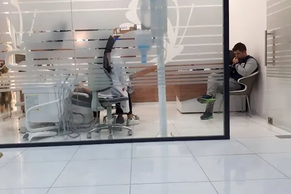 Özel Estediş Ağız Ve Diş Sağlığı Polikliniği - Güneşli - Resim 12