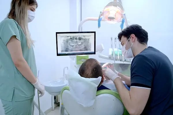 Özel Estediş Ağız Ve Diş Sağlığı Polikliniği - Güneşli - Resim 7