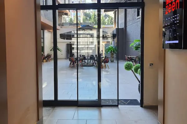 Royal Axis Suites Hotel - Resim 14