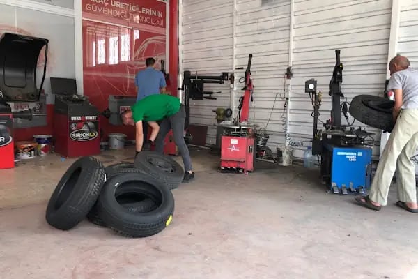 LastikPark - Canıyılmaz Oto Lastik - Resim 12