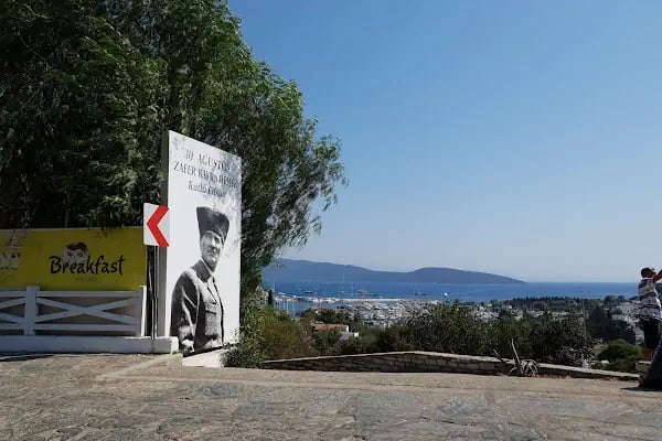 Antique Theatre Otel - Resim 15