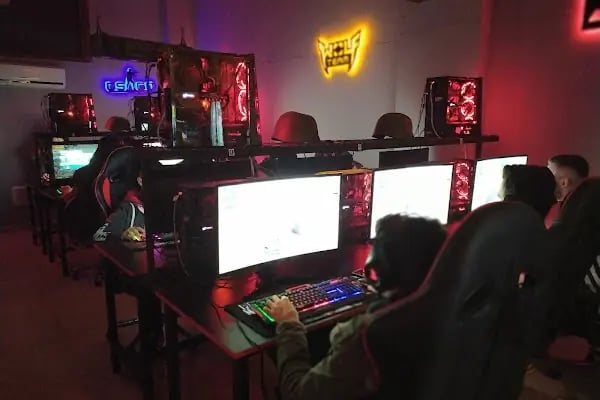 oN7 playstation cafe - Resim 2