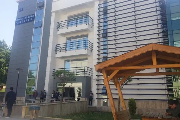 Sakarya Üniversitesi Siyasal Bilgiler Fakültesi - Resim 16