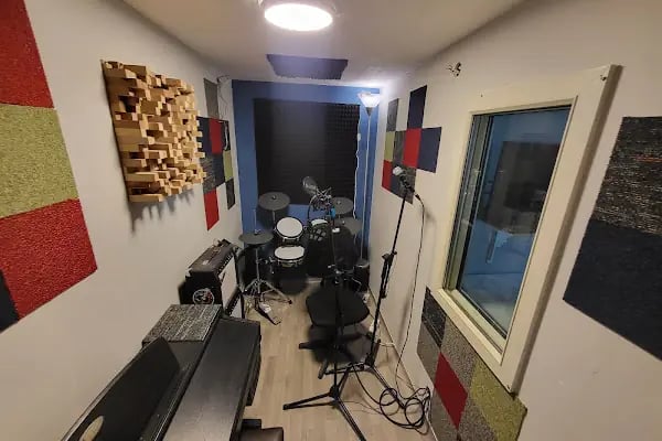 Güz Sanat Akademi Kursu - Gitar Kursu, Piyano Kursu, Keman, Bateri, Drama, Resim, Tiyatro - Resim 14